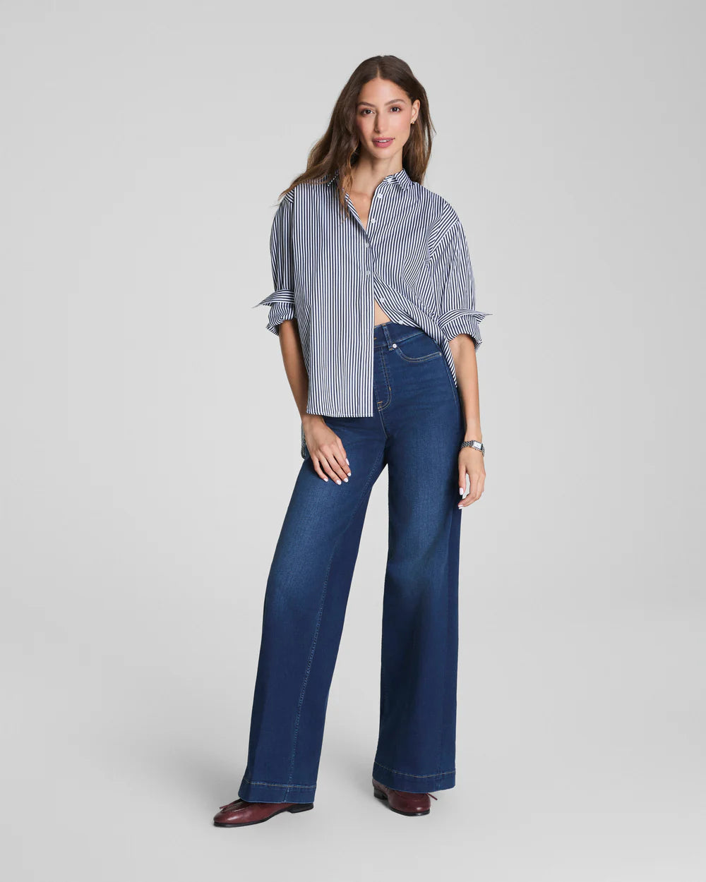 High-Rise Wide Leg Jean in Mid Wash