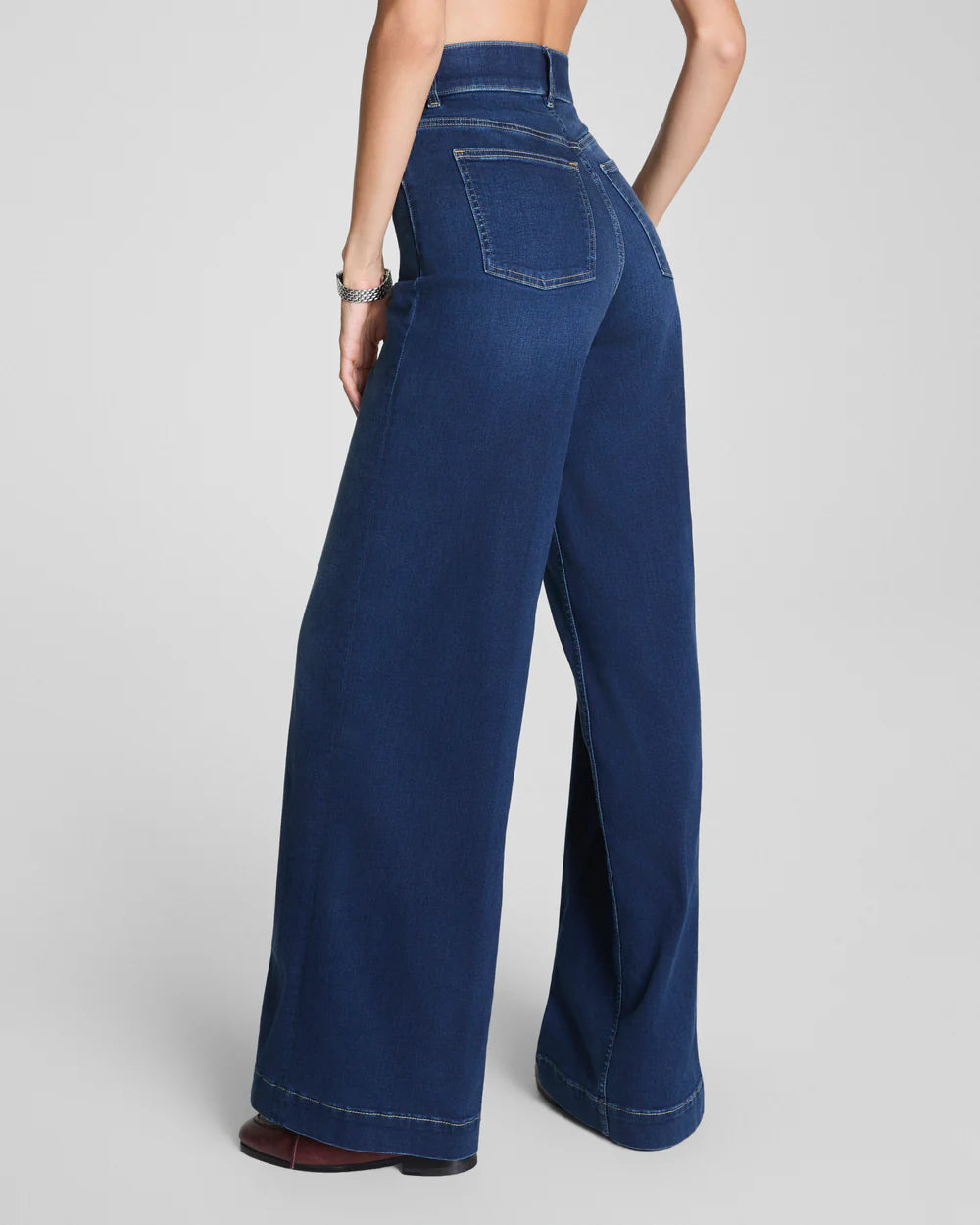 High-Rise Wide Leg Jean in Mid Wash