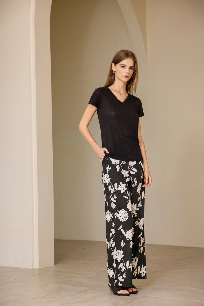 Linen V-Neck T-Shirt - Black