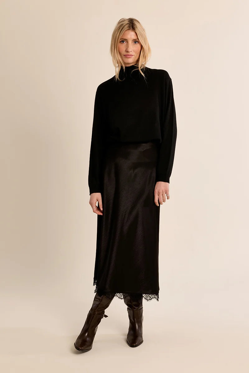 Satin Kirt with lace