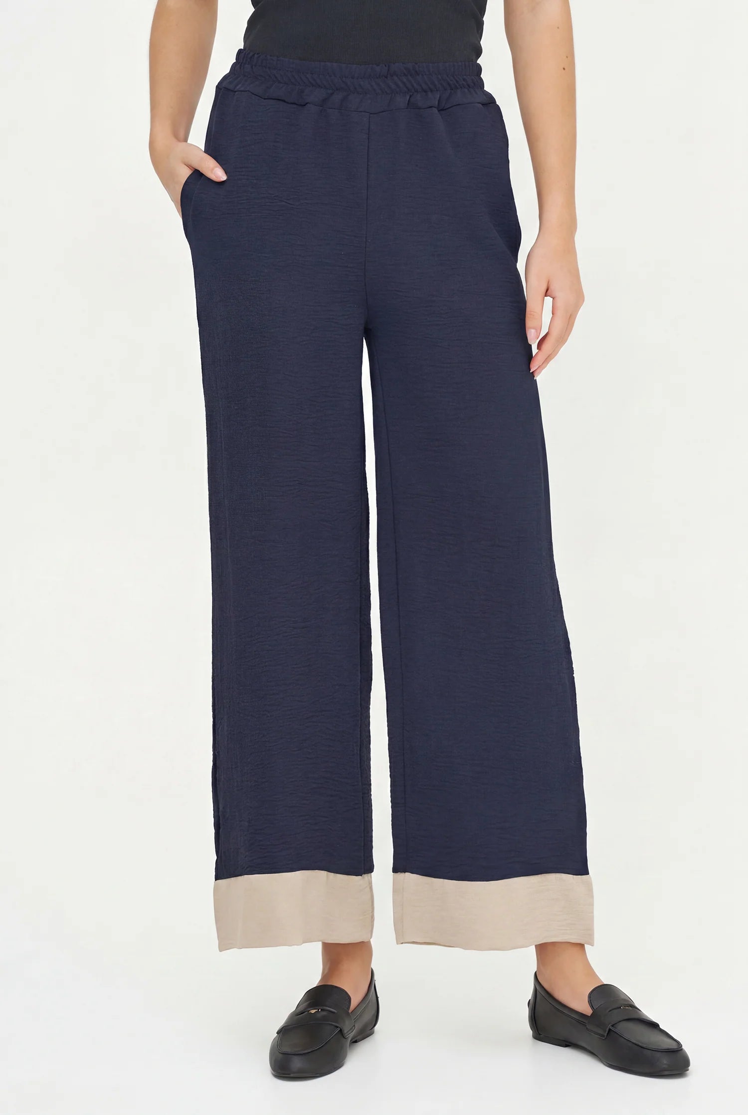 Women’s Woven Pant