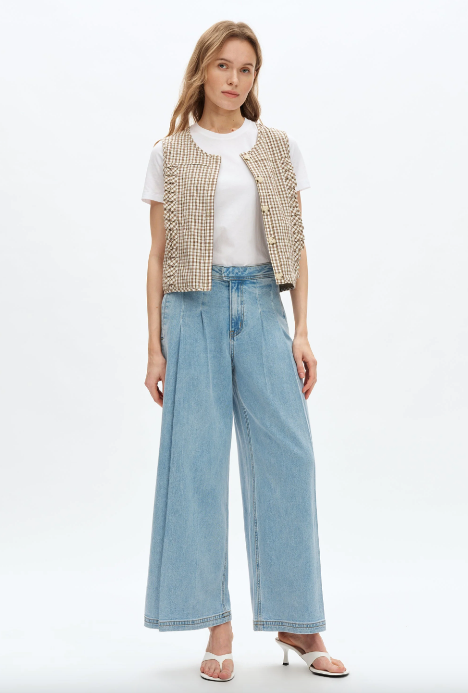 Zephyrine High Rise Wide Leg Jeans in Light Blue